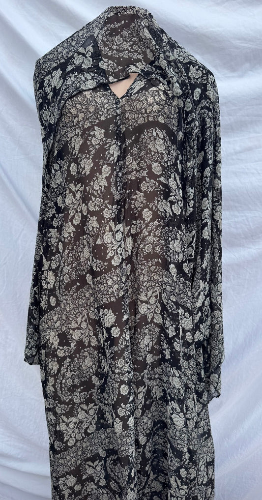 Midnight Bloom Abaya